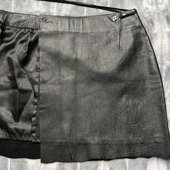 Harley Davidson Leather Skirt - Picture 7 of 9